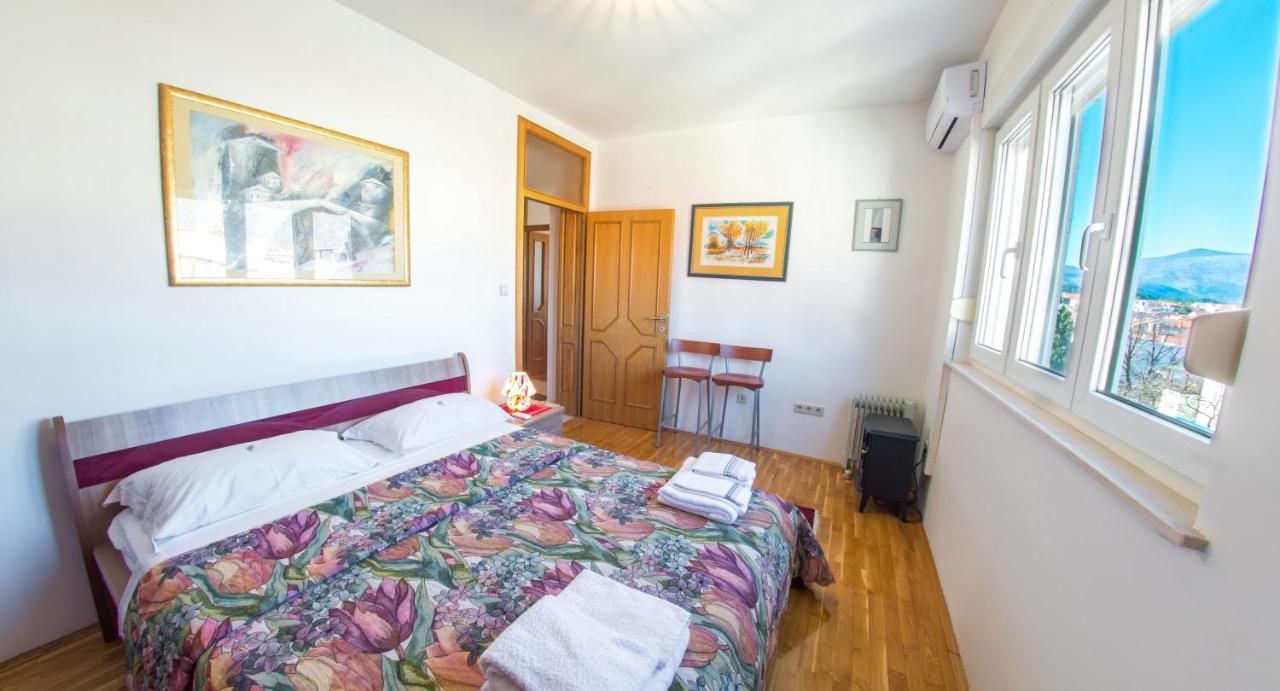 Apartment Italy - Promenade Мостар Экстерьер фото