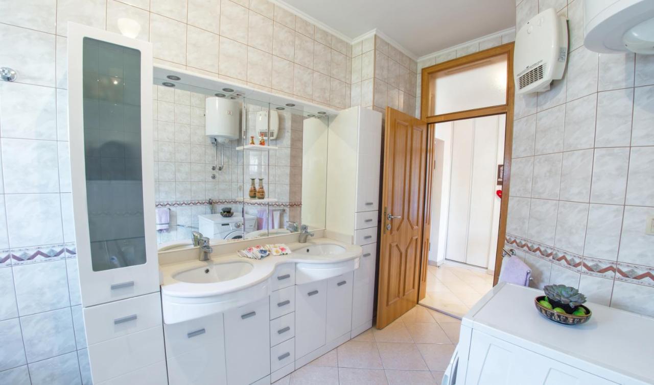 Apartment Italy - Promenade Мостар Экстерьер фото