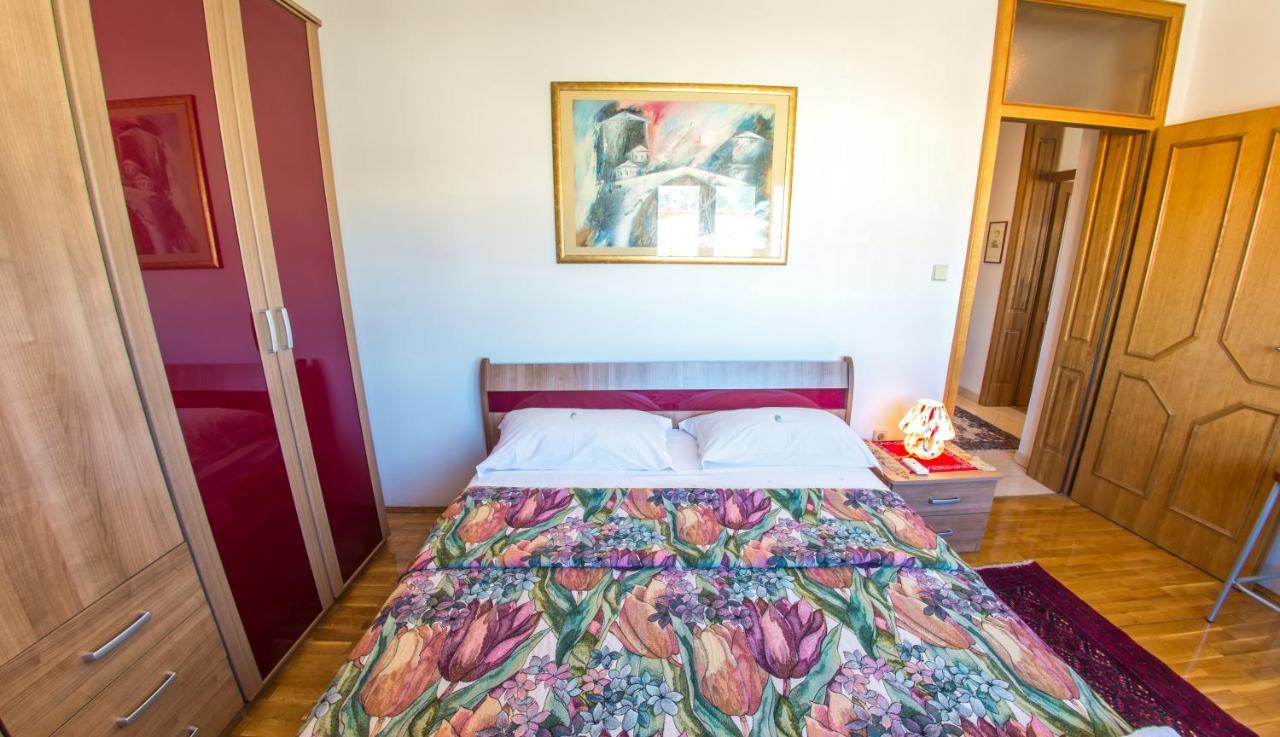 Apartment Italy - Promenade Мостар Экстерьер фото