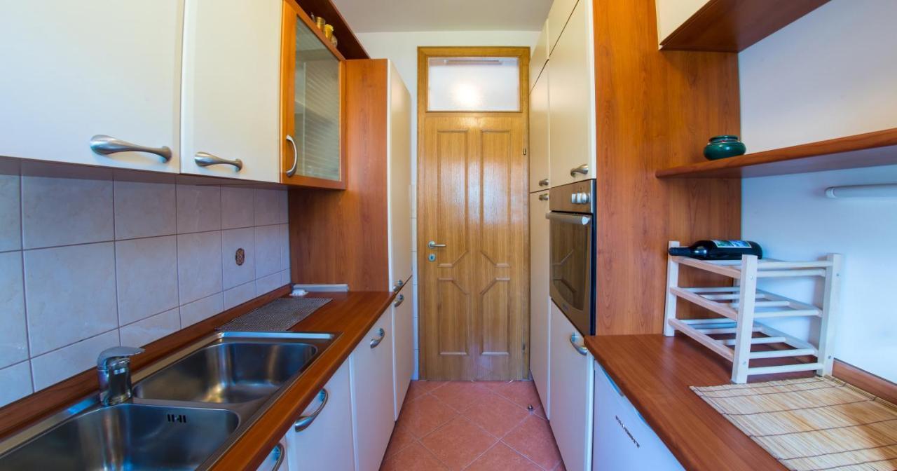 Apartment Italy - Promenade Мостар Экстерьер фото